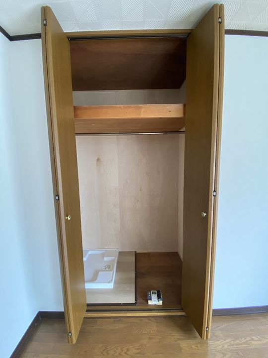 北沢5丁目アパート 2階部分の内装