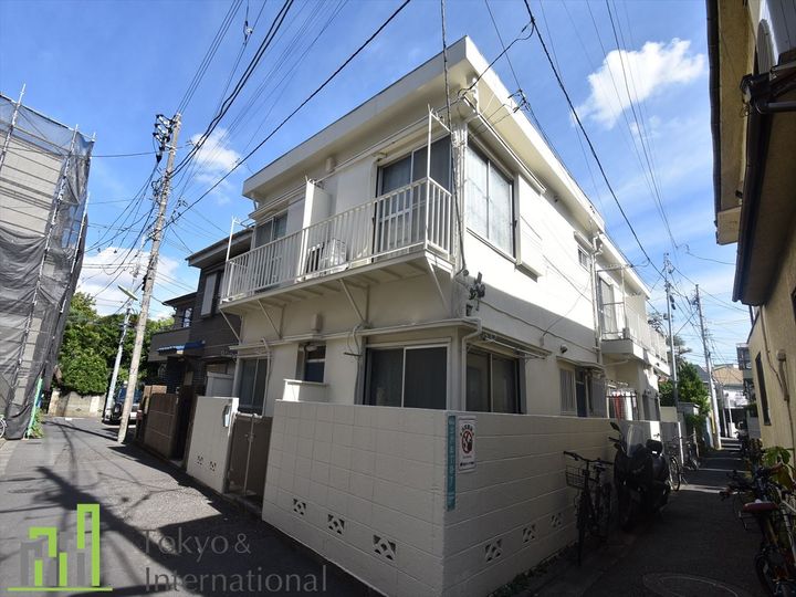 北沢5丁目アパート 2階部分の外観