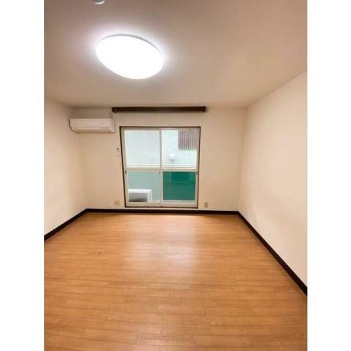 グリーンプラザの居間