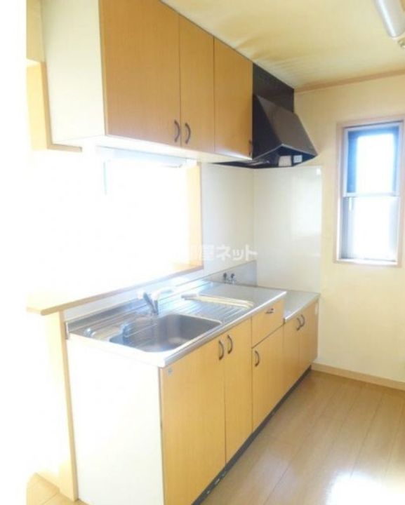 群馬県みどり市笠懸町鹿(マンション)の賃貸物件のキッチン