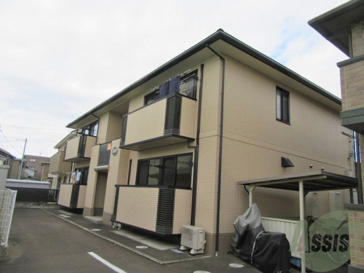 コンフォール台原の外観