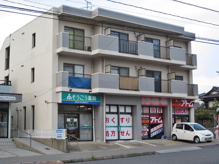 N1ビルの外観