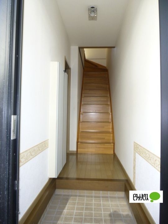 神奈川県小田原市酒匂2(一戸建)の賃貸物件の玄関