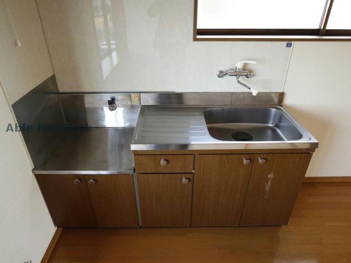 メゾン松ケ枝A・Bのキッチン