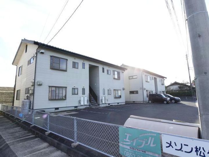 メゾン松ケ枝A・Bの外観