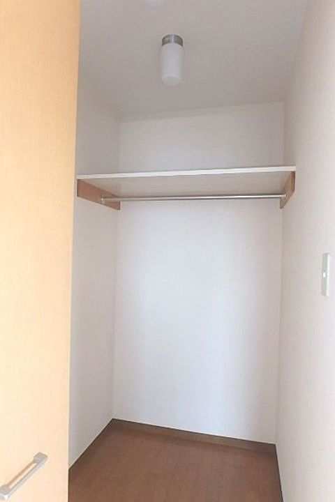 イヅミビルIIIの内装