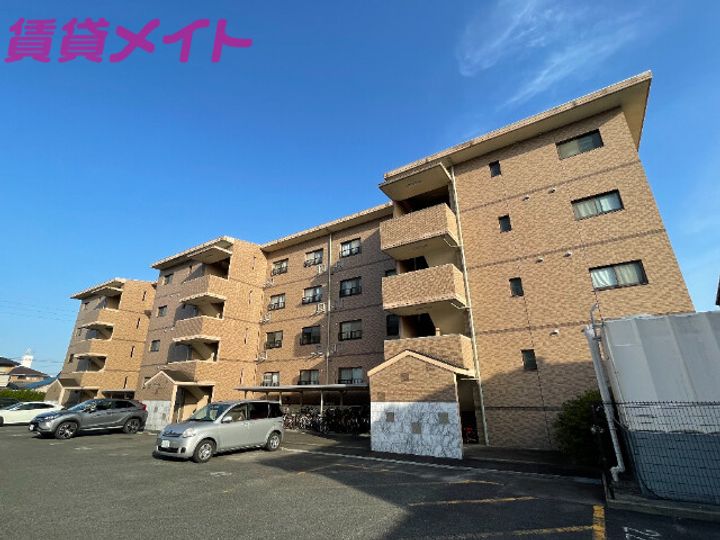 サン・パレスの外観