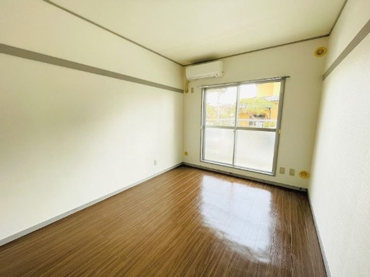 双葉ハイツの居間