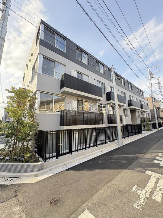 LUMIEC un UEHARA ルミークアン上原の外観