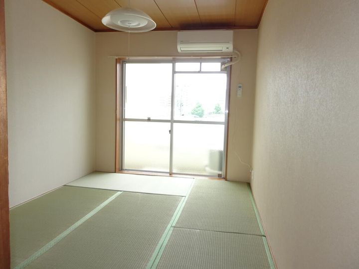 宮城野コーポの居間