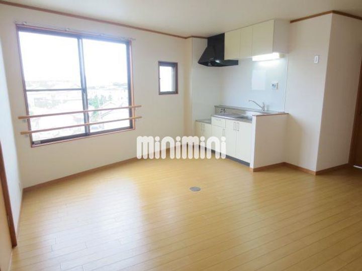 サテライトの内装