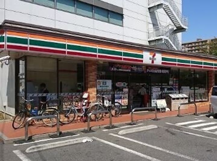 ヌーベルMの周辺