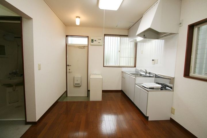 神奈川県小田原市蓮正寺(アパート)の賃貸物件の居間