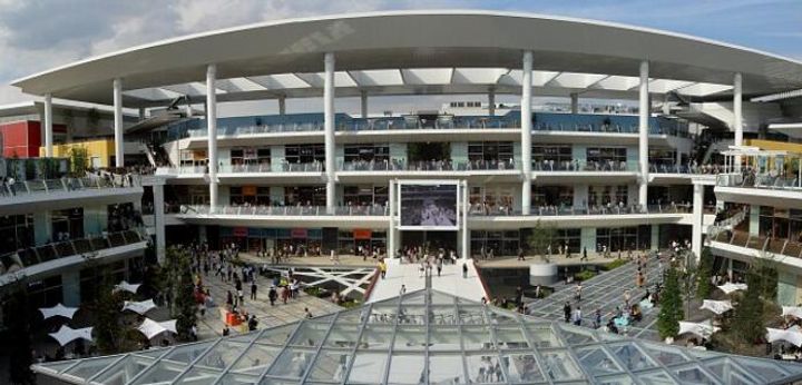 グランアルブルの周辺