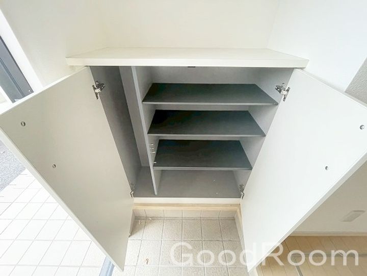 徳島県徳島市中吉野町3(アパート)の賃貸物件の玄関