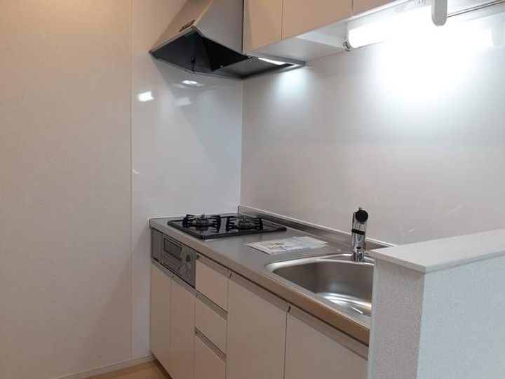 神奈川県伊勢原市東成瀬(アパート)の賃貸物件のキッチン