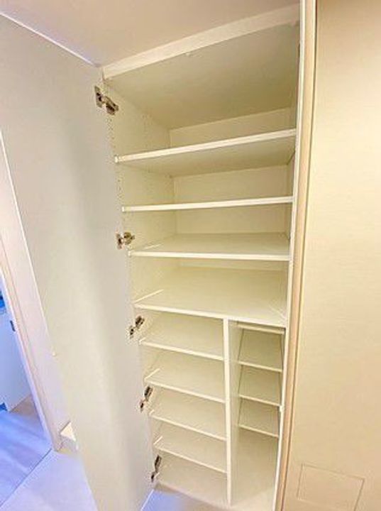 東京都目黒区下目黒3(マンション)の賃貸物件の玄関