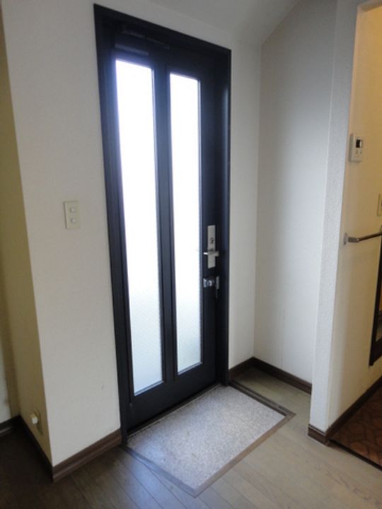 マウイハイツ2の玄関