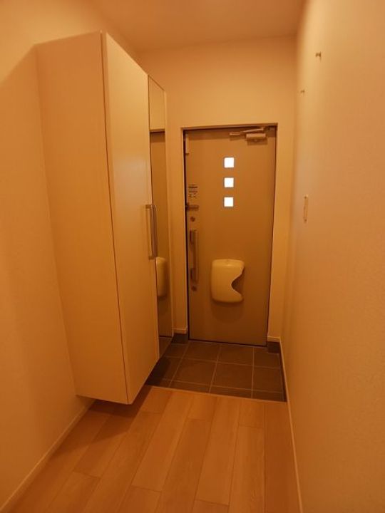 福島県伊達市保原町字旭町(アパート)の賃貸物件の玄関