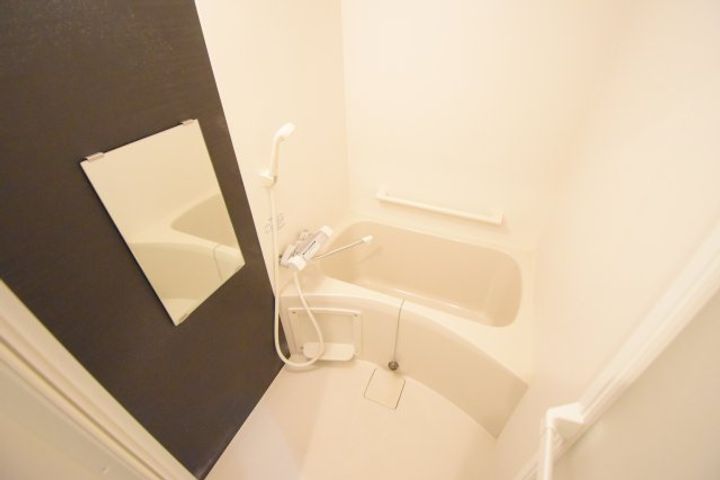 神奈川県横浜市神奈川区西寺尾1(マンション)の賃貸物件の風呂