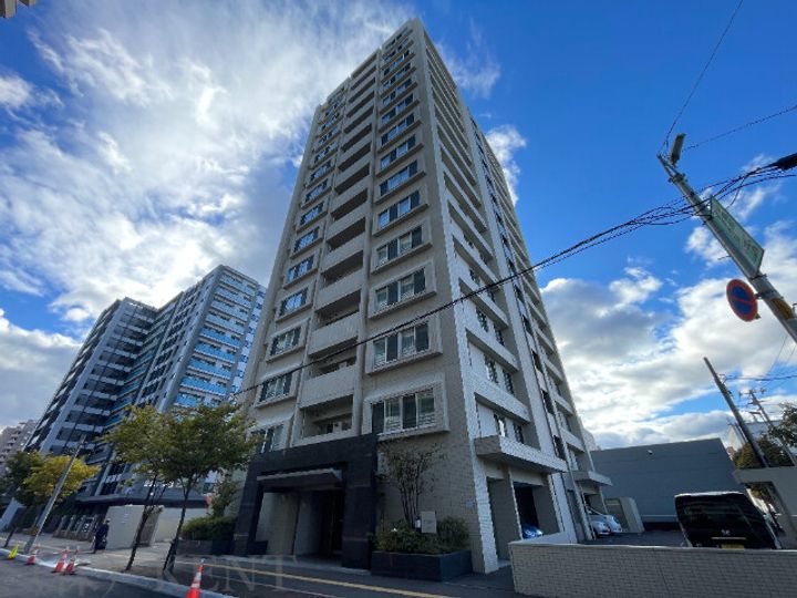 ラピス桑園の外観