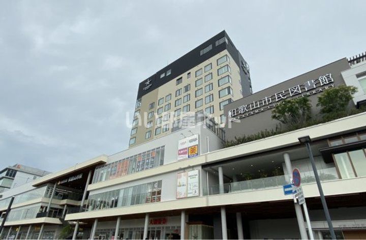 和歌山県和歌山市十三番丁(マンション)の賃貸物件の周辺