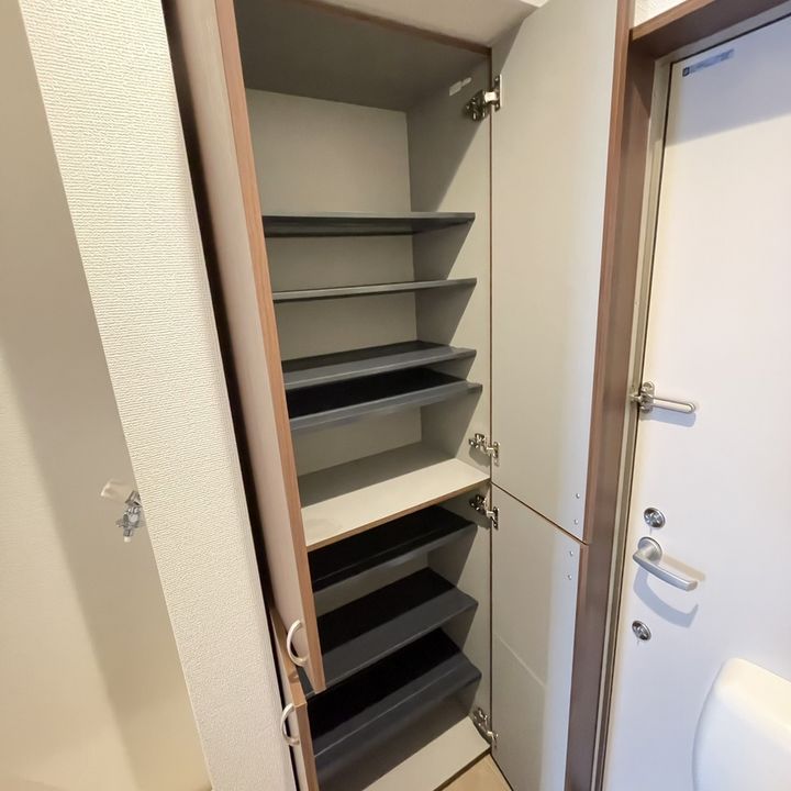 KTメゾンの玄関