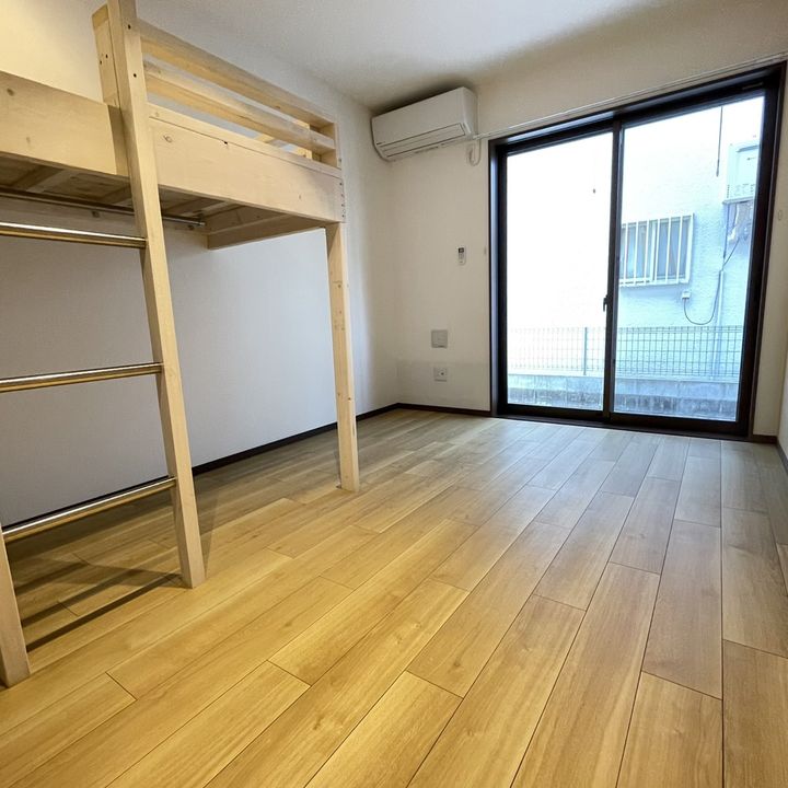 KTメゾンの居間