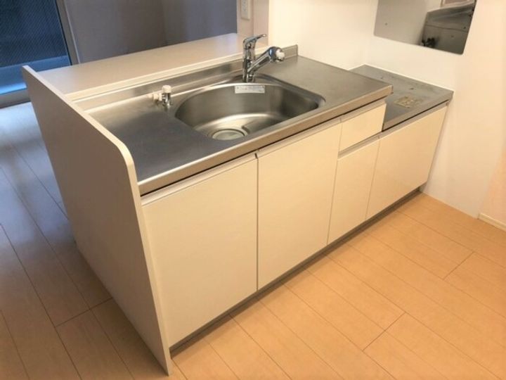 セジュールピア皆実のキッチン