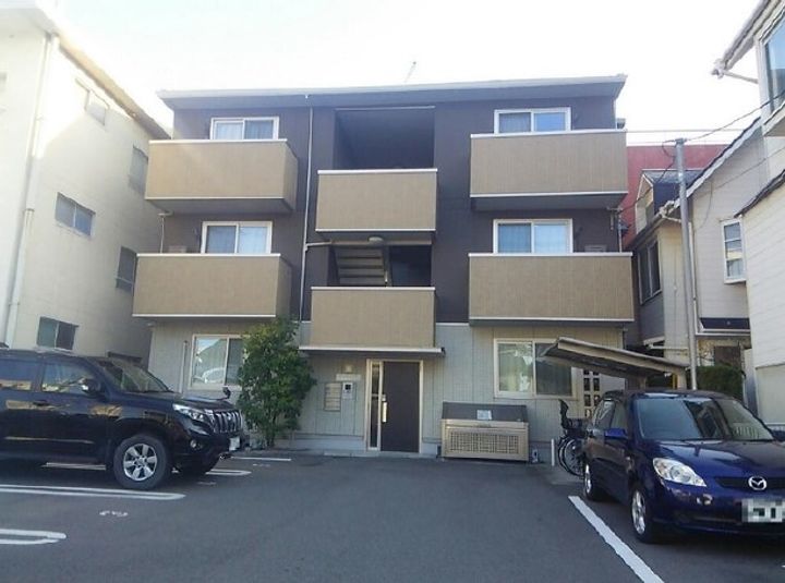 セジュールピア皆実の外観