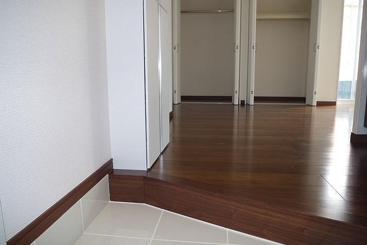 東京都世田谷区瀬田4(マンション)の賃貸物件の玄関