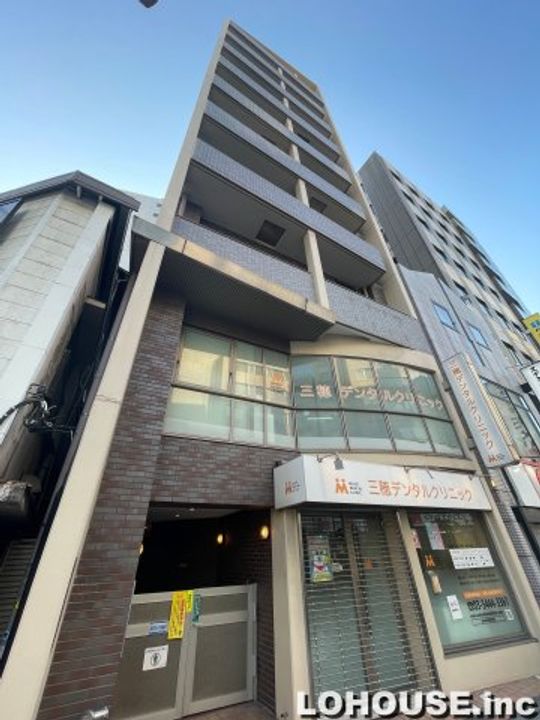 東京都港区三田3(マンション)の賃貸物件の外観