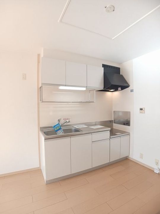 ベル・メゾン鶴市Aのキッチン