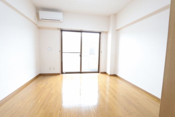 エイブル 2の居間