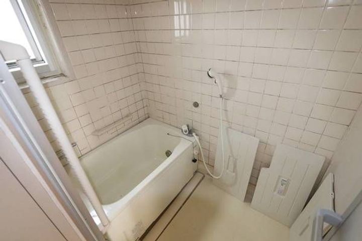 兵庫県三木市志染町西自由が丘2(マンション)の賃貸物件の風呂