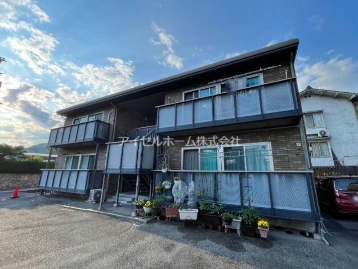 広島県呉市仁方本町2(アパート)の賃貸物件の外観
