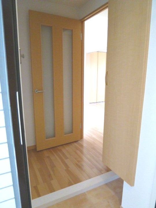 東京都台東区三ノ輪2(マンション)の賃貸物件の玄関