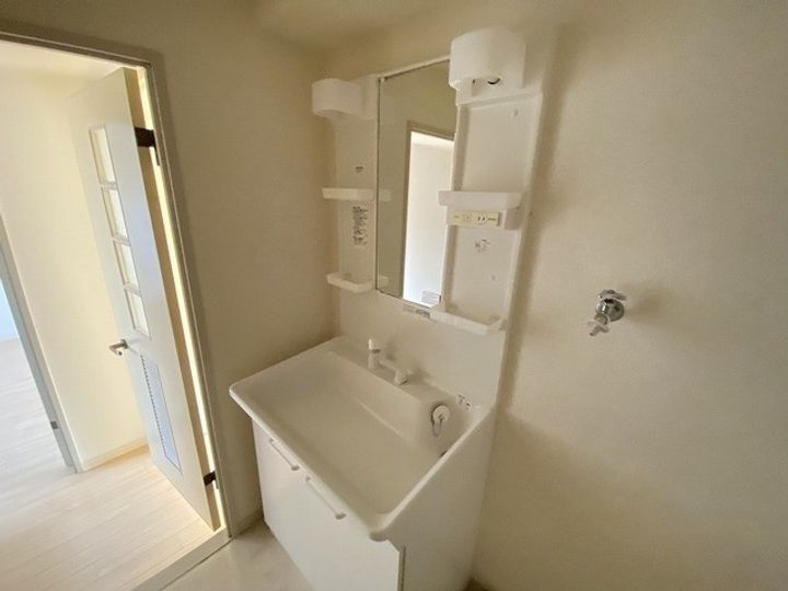 日宝グランディ中島の内装