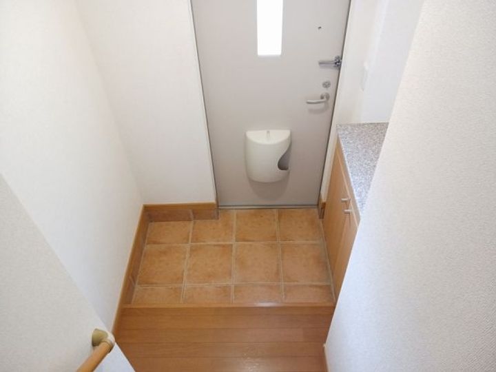 茨城県日立市川尻町6(アパート)の賃貸物件の玄関