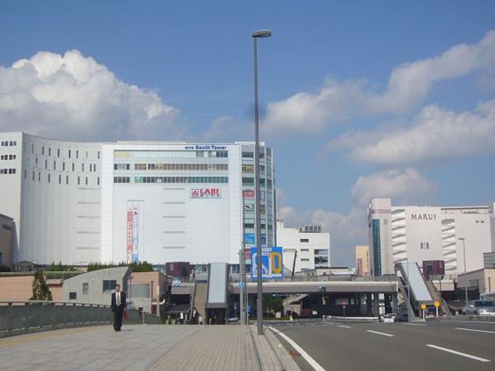 アンバサダの周辺