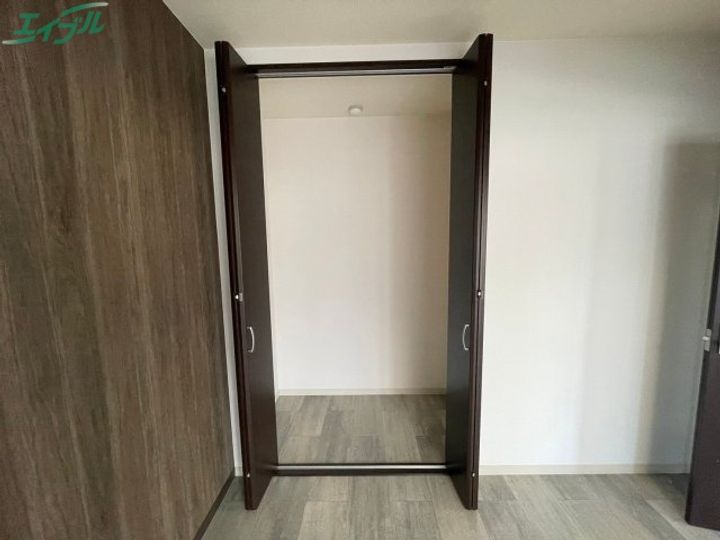 ウエストエンドビルの内装