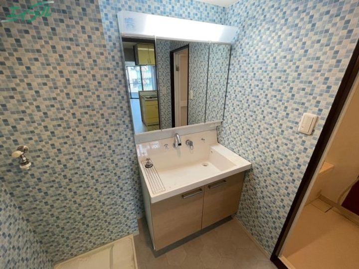 ウエストエンドビルの内装