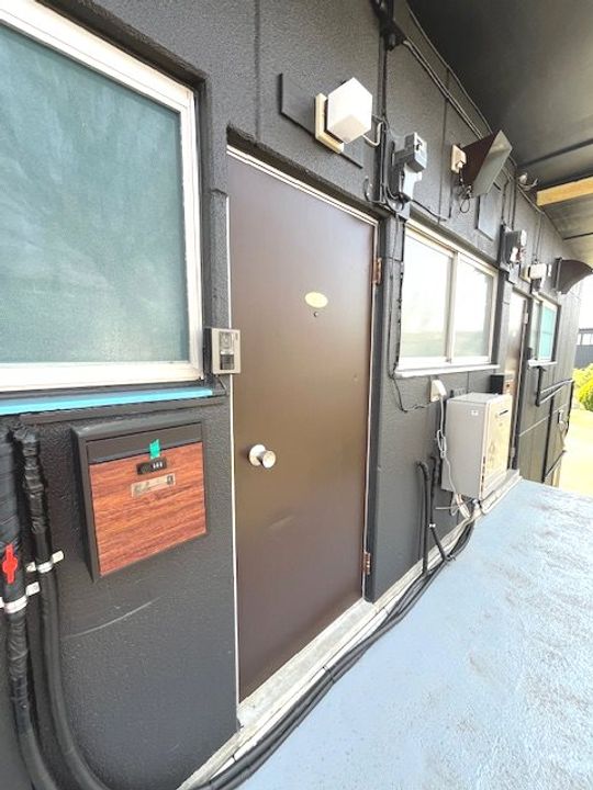 フォーシーズンの玄関