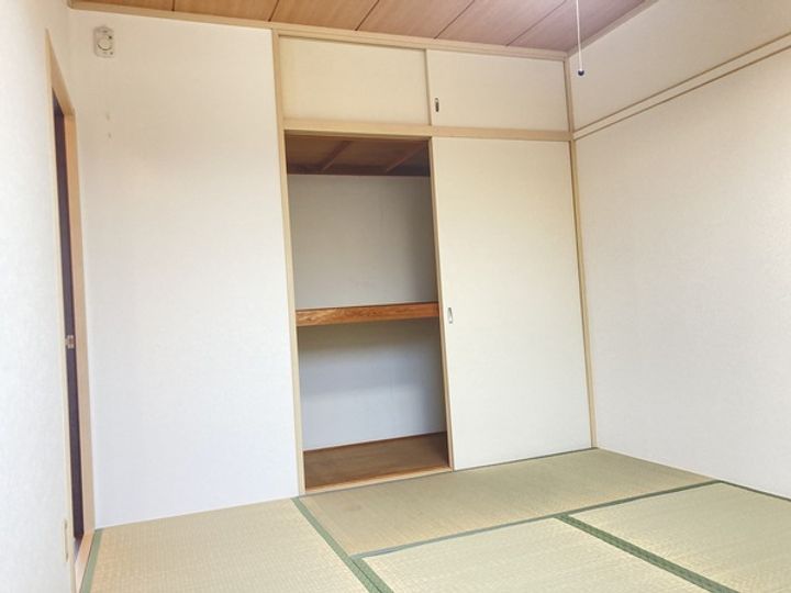 ディアコート鴨部IIの内装