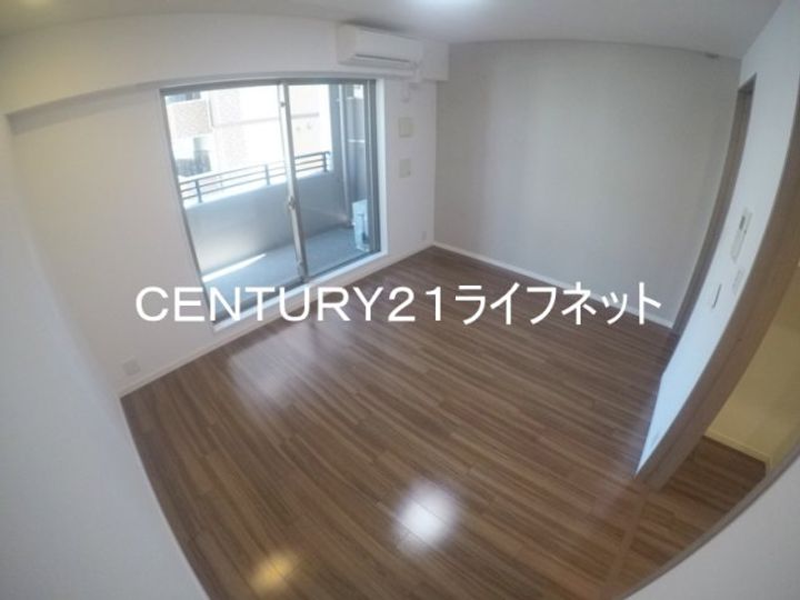 セイル江坂公園の居間