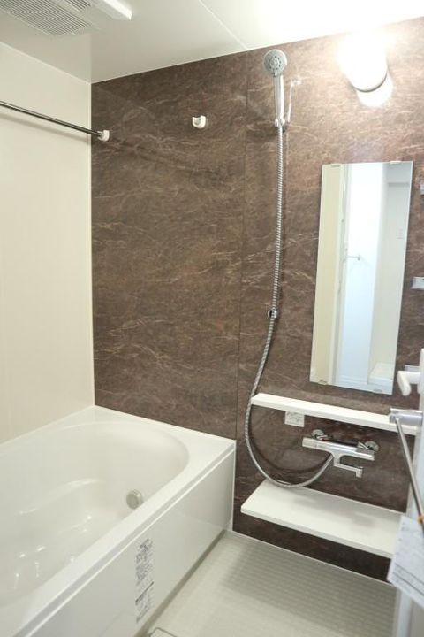 メゾンクラフト神田錦町の風呂