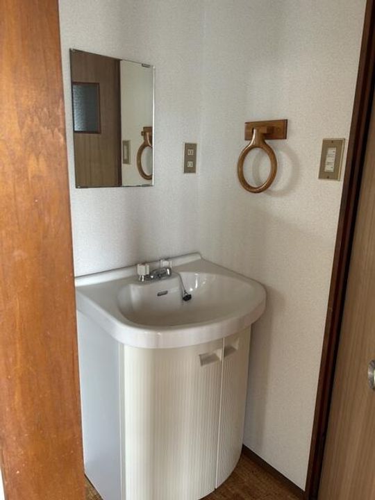 ハイツタウゼントAの内装