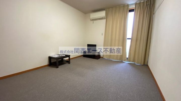 レオパレス御厨EASTの内装