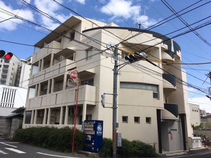 アルファ清心町の外観