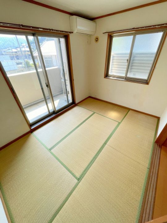 アイユービルの内装